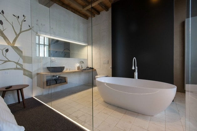 نمونه حمام با سقف چوبی