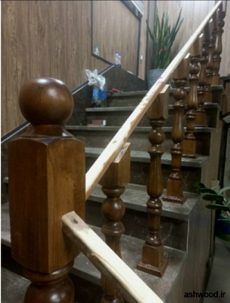 نصب نرده چوبی پله خراطی چوب راش ، خرید نرده و اجرای ایده های جدید هندریل پله 