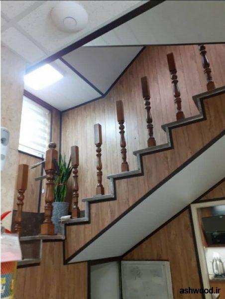 نصب نرده چوبی پله خراطی چوب راش ، خرید نرده و اجرای ایده های جدید هندریل پله 