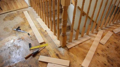 نرده های چوبی پله ها : انواع ، طرح ها و نحوه نگهداری