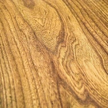 چوب نارون برای ساخت مبل های چوبی میز غذاخوری