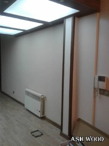 نمونه کار کابینت آشپزخانه با نورپردازی به وسیله سقف کاذب 