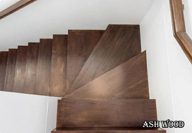 بهترین چوب برای کف پله چیست ؟