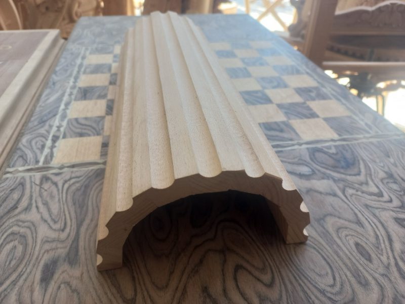 ستون چوبی CNC سبک کلاسیک چوب راش